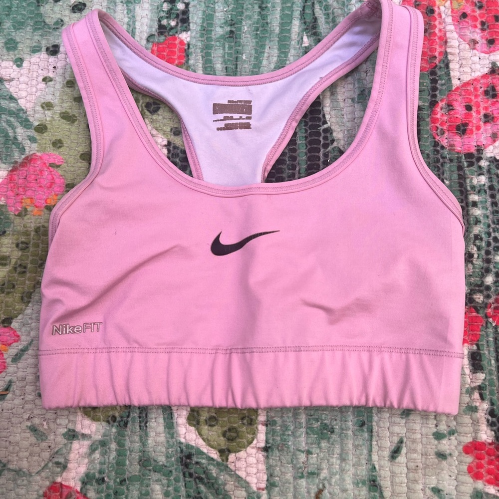 Nike Livestrong Light pink size small Sports Bra racer back like new